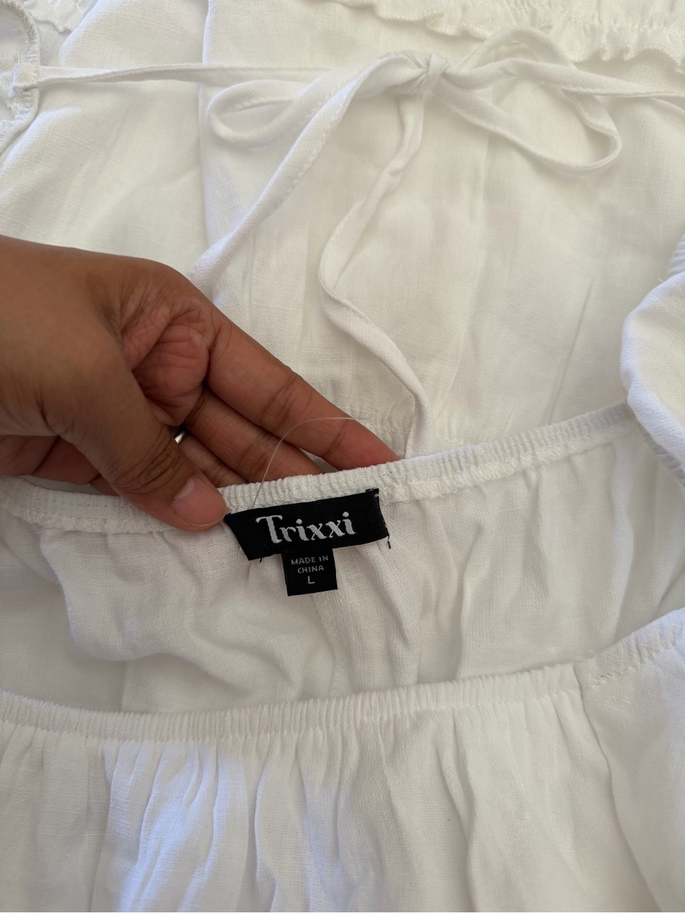 Trixxi White Long-Sleeve Smocked Waist Tiered Dress Size Large - Picture 5 of 6